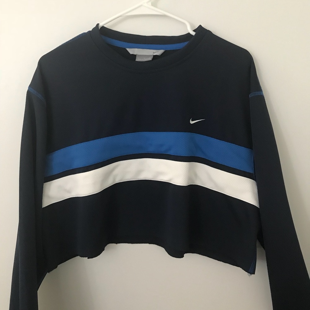 Vintage NIKE Cropped Sweatshirt